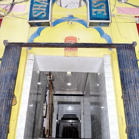 Grg Shanti Guest House Varanasi Near Manikarnika Ghat Exterior photo