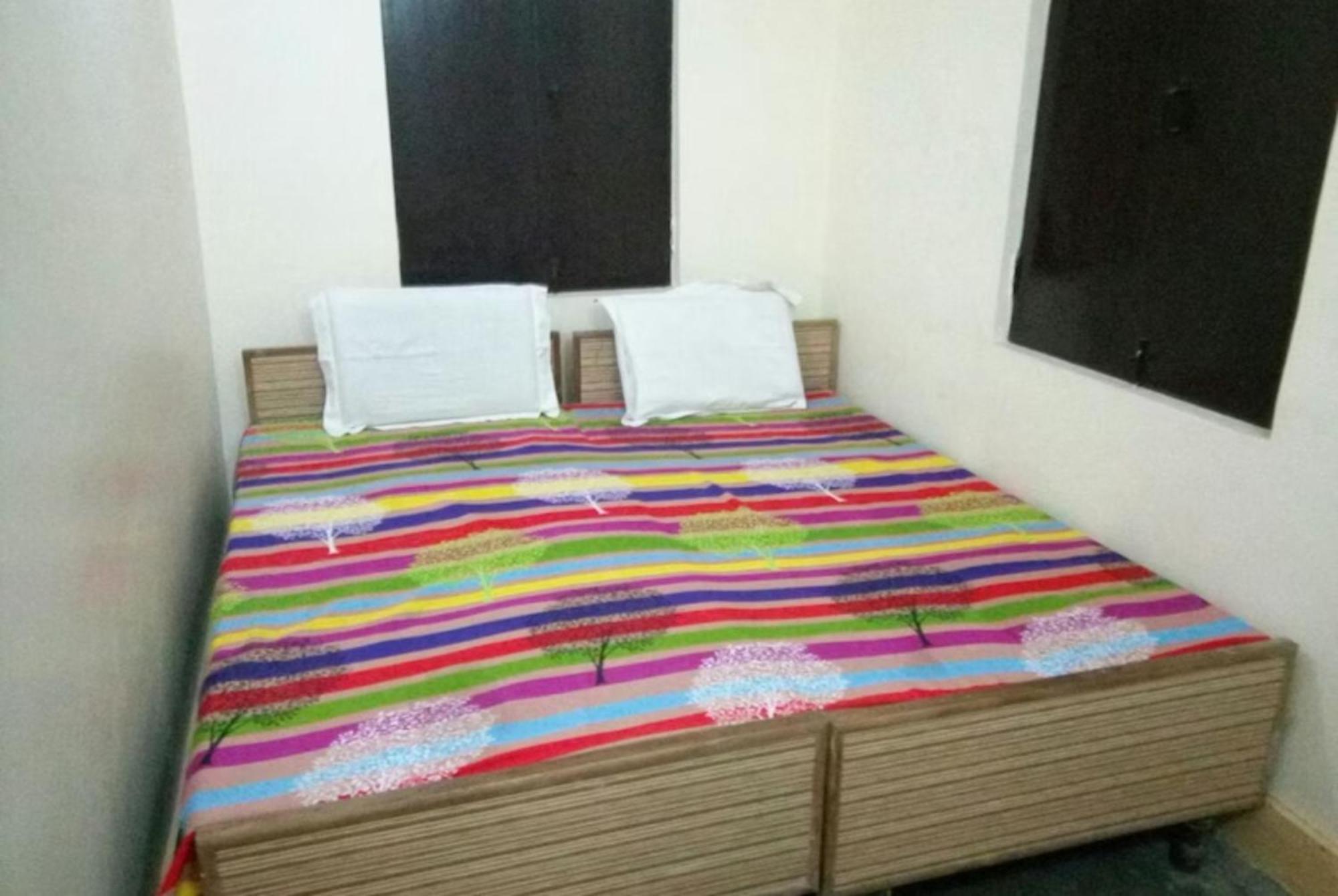 Grg Shanti Guest House Varanasi Near Manikarnika Ghat Exterior photo
