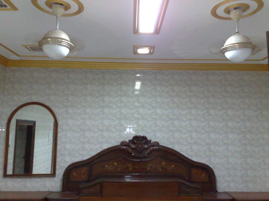 Grg Shanti Guest House Varanasi Near Manikarnika Ghat Room photo