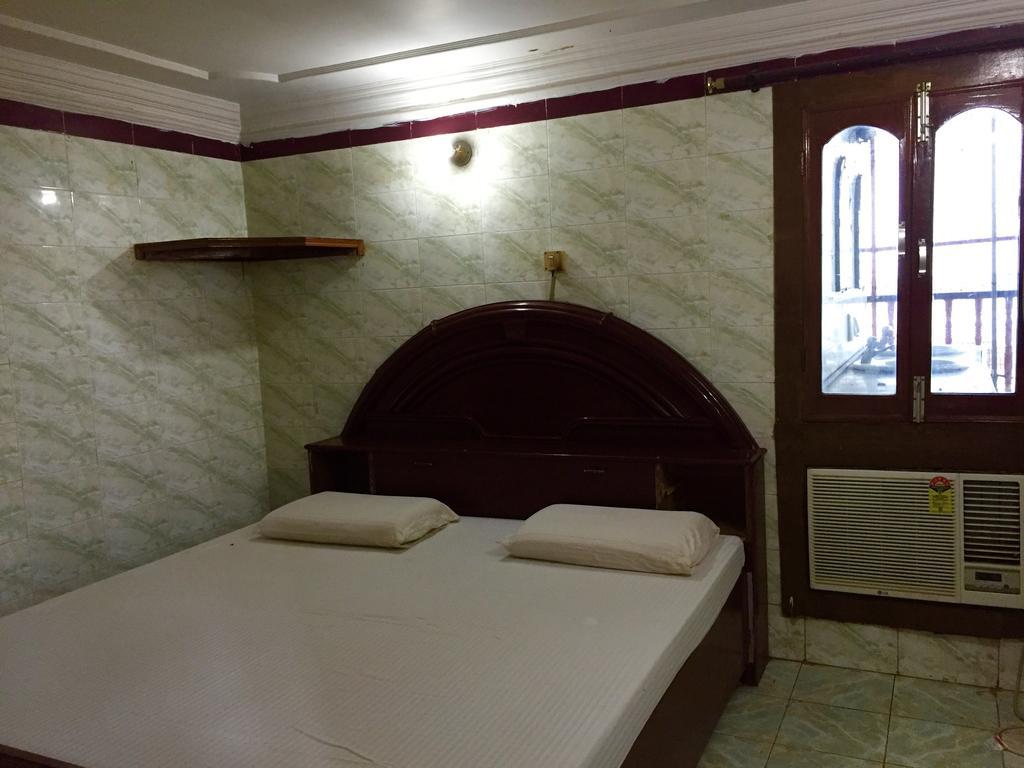 Grg Shanti Guest House Varanasi Near Manikarnika Ghat Exterior photo