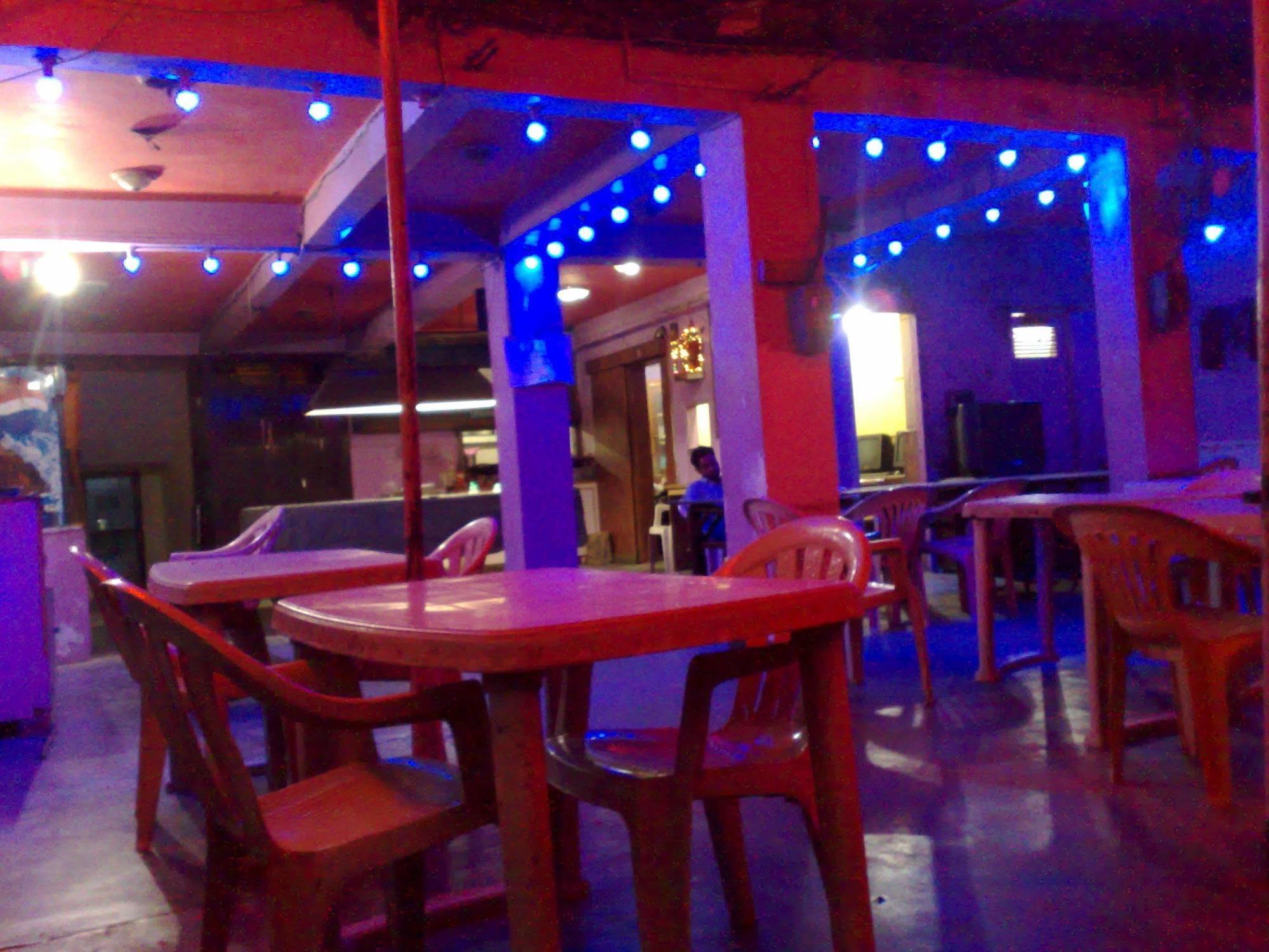 Grg Shanti Guest House Varanasi Near Manikarnika Ghat Exterior photo